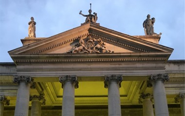 IRELAND’S HERITAGE SITES TO SHINE BRIGHT IN SUPPORT OF FAMILY CARERS
